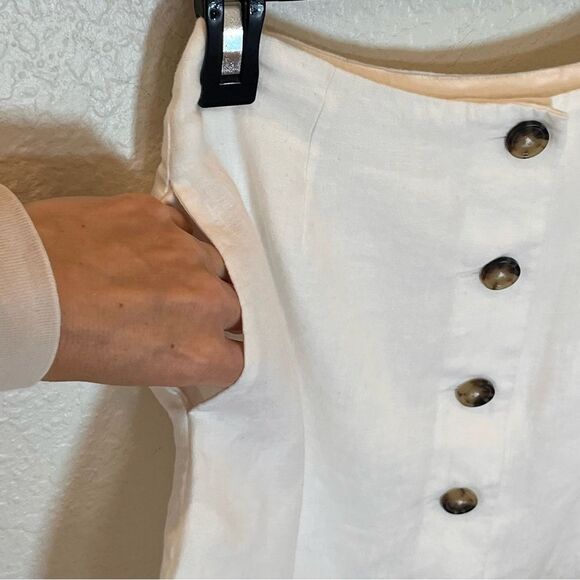 Aritzia Wilfred Lachlan Linen Button Front A-Line Mini Skirt in White size 0 - Picture 4 of 11